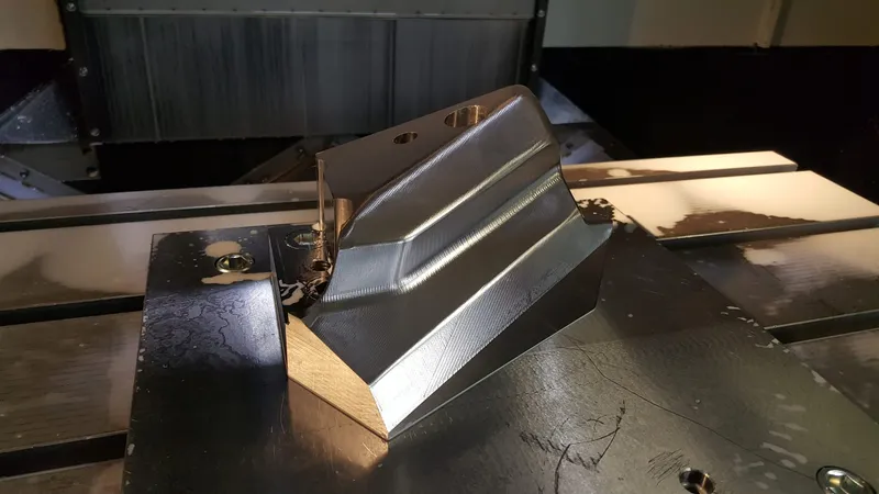 SHAPING INSERT
